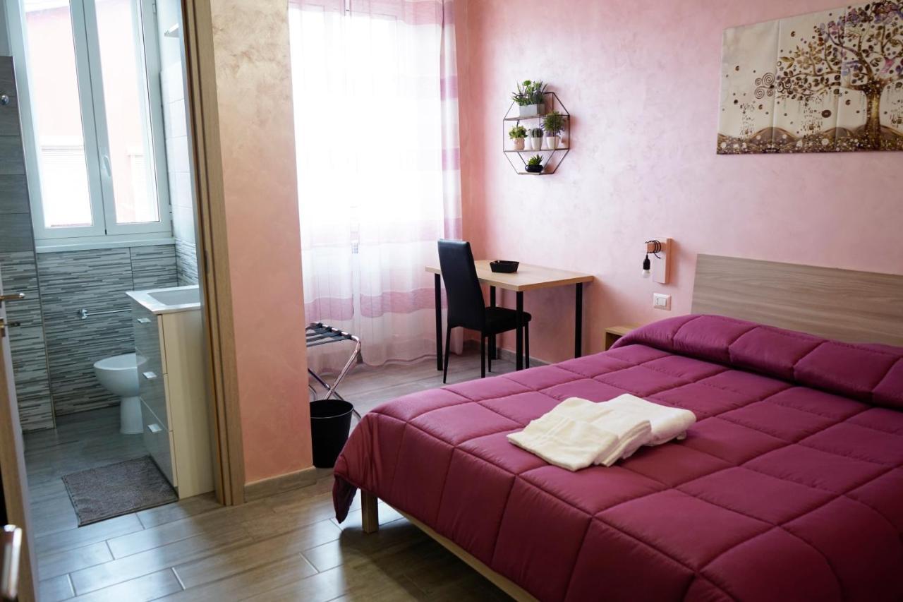 Roma Tourist Lease Hotel Acilia Bagian luar foto
