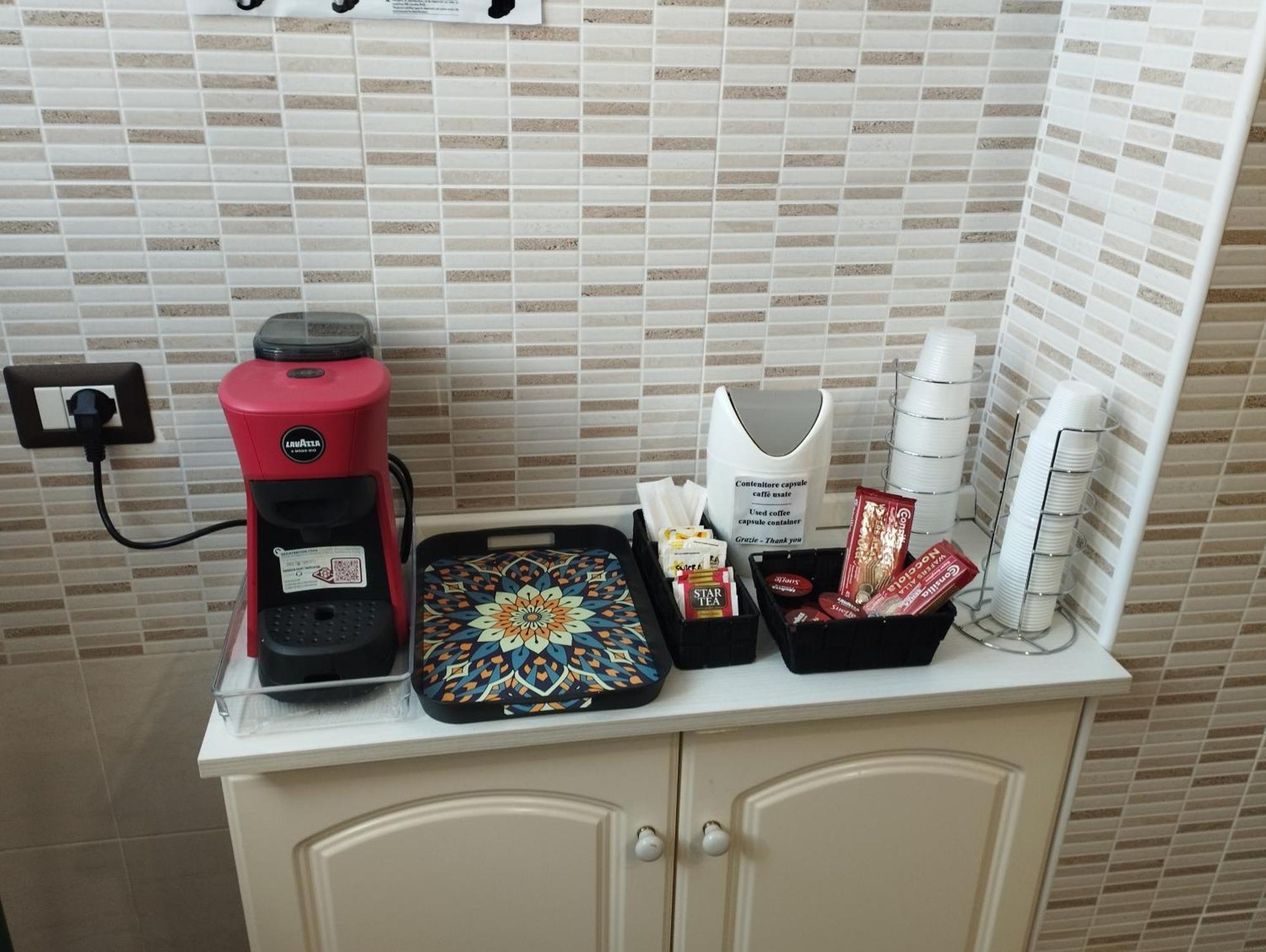 Roma Tourist Lease Hotel Acilia Bagian luar foto
