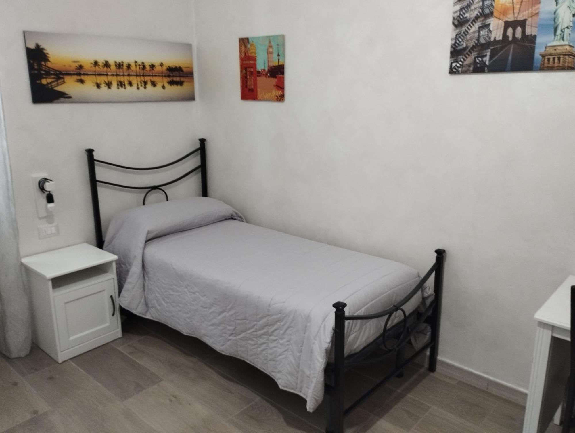 Roma Tourist Lease Hotel Acilia Bagian luar foto